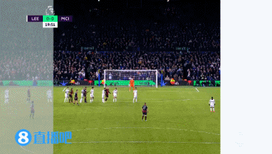 法尔克：纽卡等队曾想引进卡尔，但拜仁抢先与球员完成续约