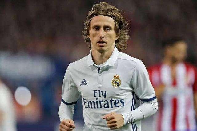 欧冠今夜观赛指南：枪手迎战强敌拜仁，皇马客场出征盼洗颓