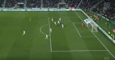 多特4-0十人黄潜，吉拉西双响，阿德耶米、斯文松建功，法比奥-席尔瓦失点